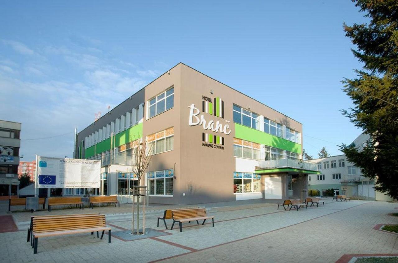 Hotel Branc, Garni Сеница Экстерьер фото